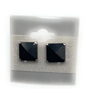 P3038 Silpada Sterling Pyramid Post Earrings